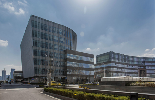 濱江國際廣場有面積出租嗎？