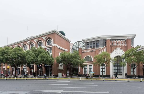 上海老船塢創(chuàng)意園出租招租中，歷史文化與現(xiàn)代創(chuàng)意的完美融合！