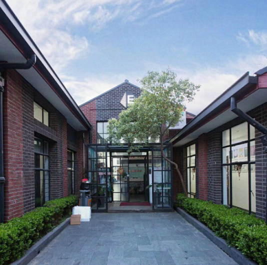 上海創(chuàng)邑源，城市創(chuàng)新新地標！招商出租熱線，開啟您的成功之旅