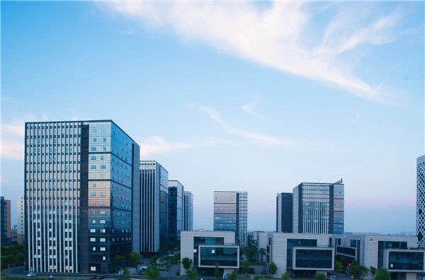 上海e通世界華新園1398.31平方（獨(dú)棟）：融合科技與自然，定義綠色商務(wù)新標(biāo)準(zhǔn)