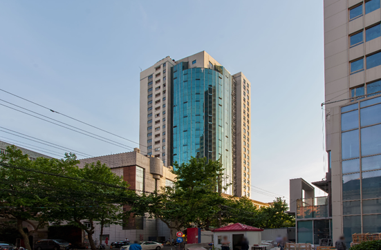 上?？仆洞髲B：23層高樓，靈活面積滿足企業(yè)需求