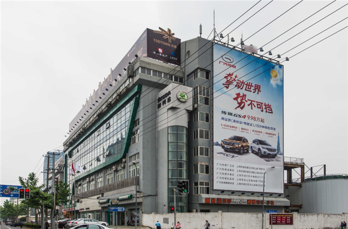 上海冠霖大廈：地鐵旁，內(nèi)環(huán)高架下的商務(wù)便捷之地