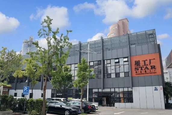 上海創(chuàng)業(yè)星工廠：地鐵3、4、11號線交匯，交通便利
