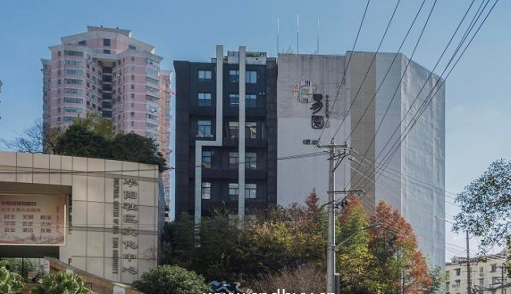 【中環(huán)芯?2.5 萬方文創(chuàng)高地】上海長寧德必易園招商啟幕 — 獨棟辦公 / 甲級寫字樓 / 稀缺旺鋪，享三重政策紅利