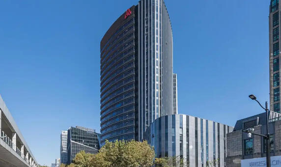 上海長寧區(qū)東方明珠凱旋中心招商招租綜合評(píng)估報(bào)告：企業(yè)選址決策深度分析